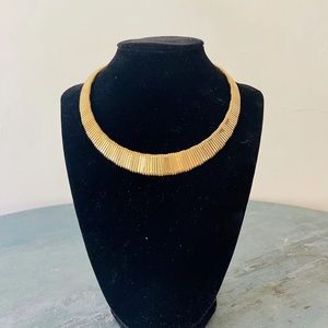 Elegant Gold Necklace